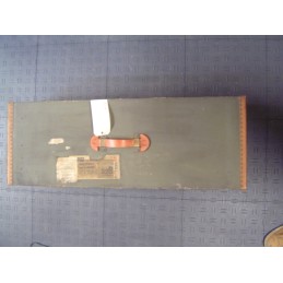 malle en bois étiquettes
