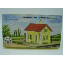 André Porte maison de garde...