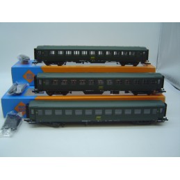 Roco voiture SNCF 2éme classe