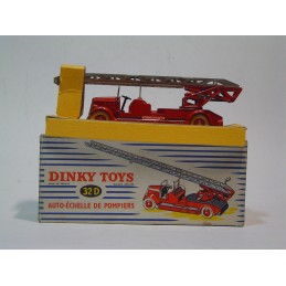 dinky toys delahaye échelle...